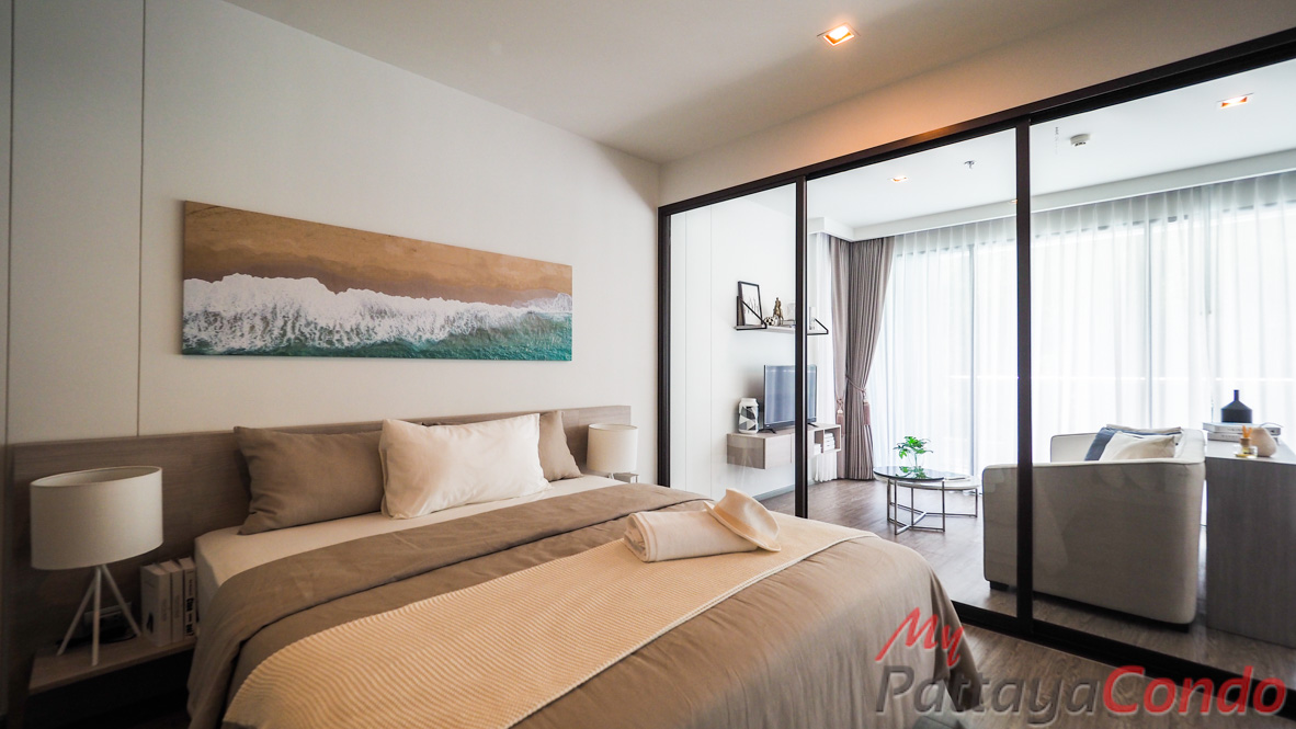 Aeras Beachfront Jomtien Condo For Sale - AERAS13