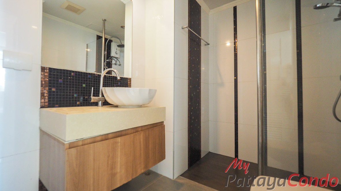 Amazon Residence Pattaya Condo For Sale - AMZ24