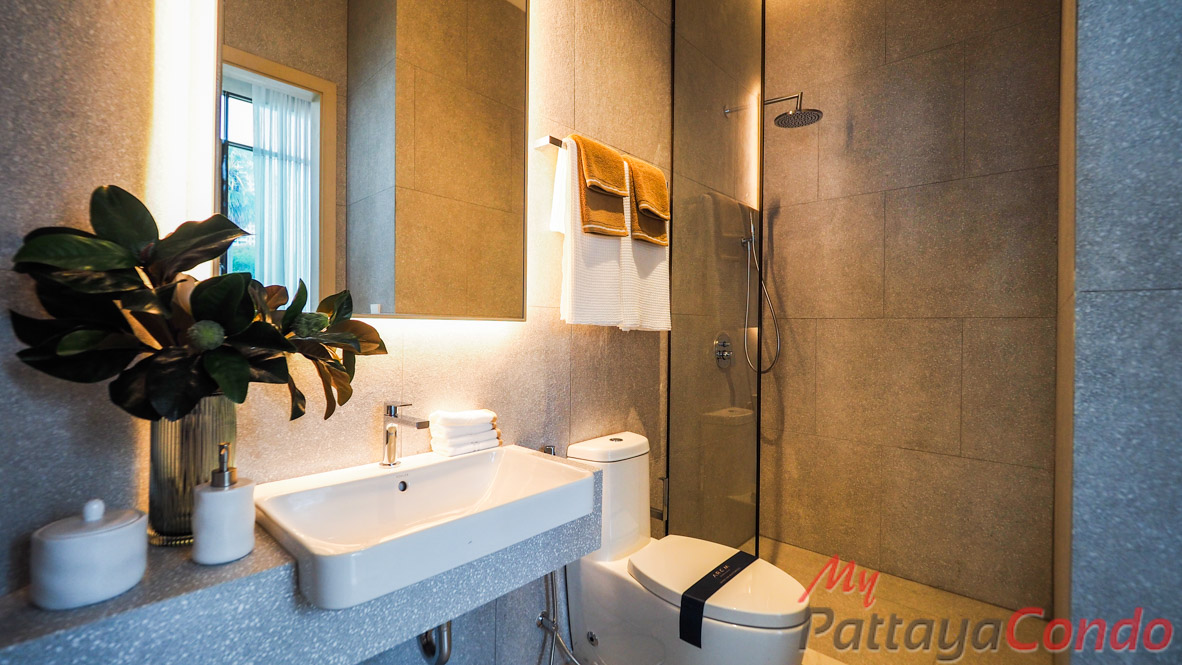 Arom Wong Amat Condo For Sale - AROM04-20