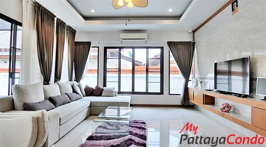 Baan Piam Mongkol Village Huay Yai Pattaya Pool Villa For Sale - HEPMK01-4