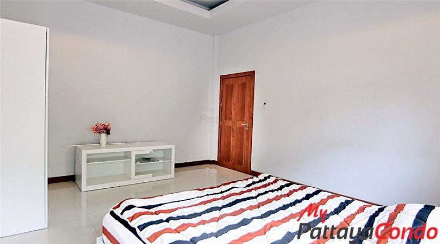 Baan Piam Mongkol Village Huay Yai Pattaya Pool Villa For Sale - HEPMK01-11
