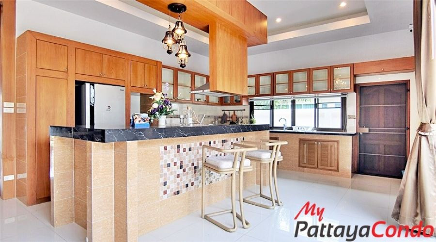 Baan Piam Mongkol Village Huay Yai Pattaya Pool Villa For Sale - HEPMK01-3