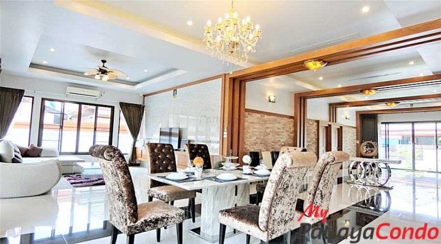 Baan Piam Mongkol Village Huay Yai Pattaya Pool Villa For Sale - HEPMK01-0