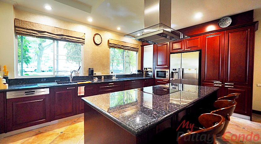 Baan Somprasong Na-Jomtien Condo For Sale - BSP01