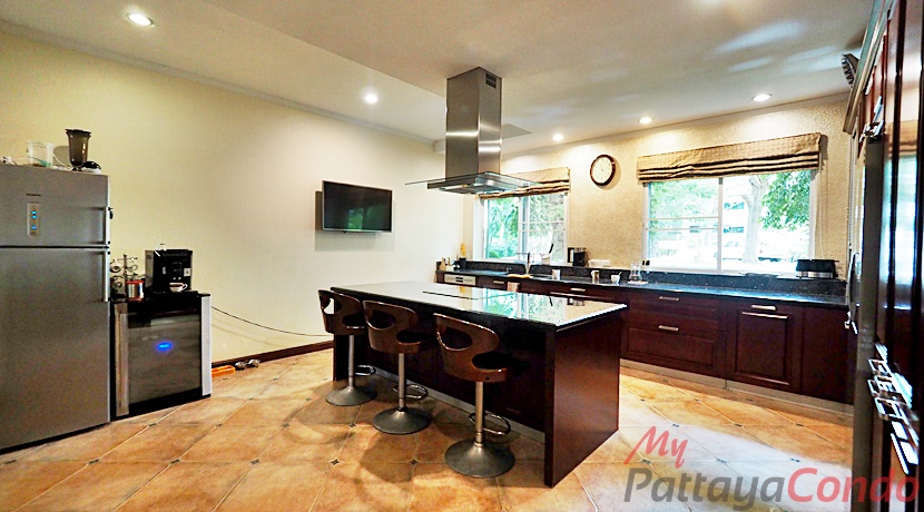 Baan Somprasong Na-Jomtien Condo For Sale - BSP01