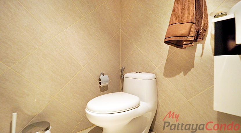 Beverly Hills Village Pattaya Townhouse For Sale - HP0006