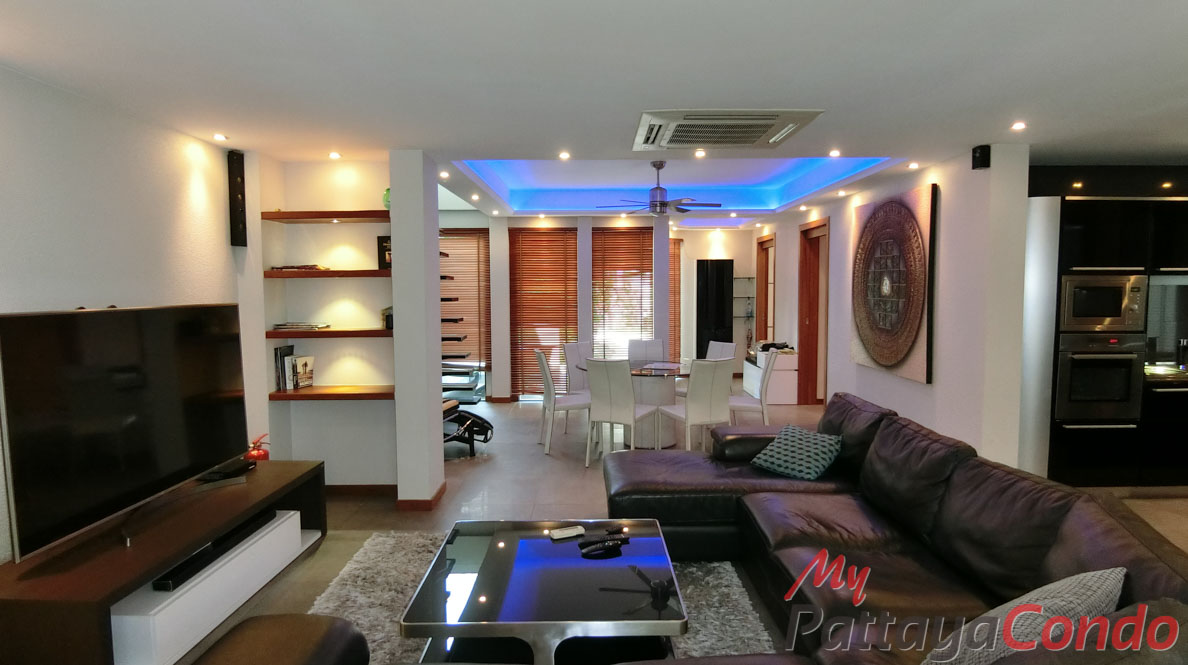 Boutique Garden Pool Villas Jomtien House For Sale - HJCTD02