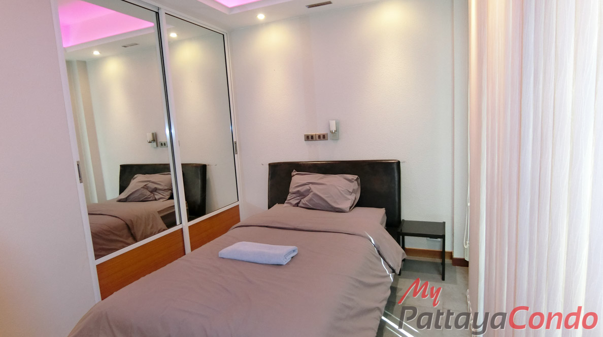 Boutique Garden Pool Villas Jomtien House For Sale - HJCTD02-36