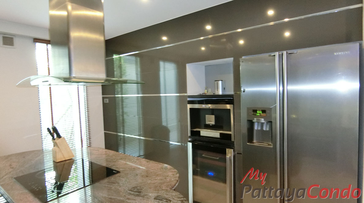 Boutique Garden Pool Villas Jomtien House For Sale - HJCTD02