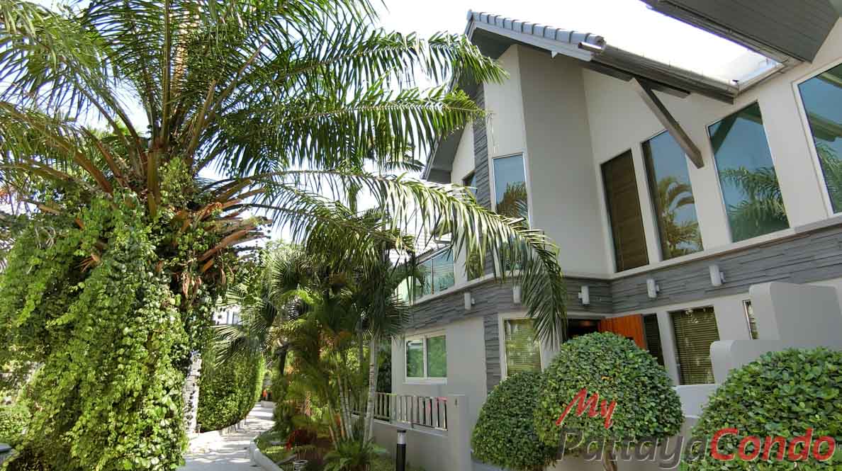 Boutique Garden Pool Villas Jomtien House For Sale - HJCTD02