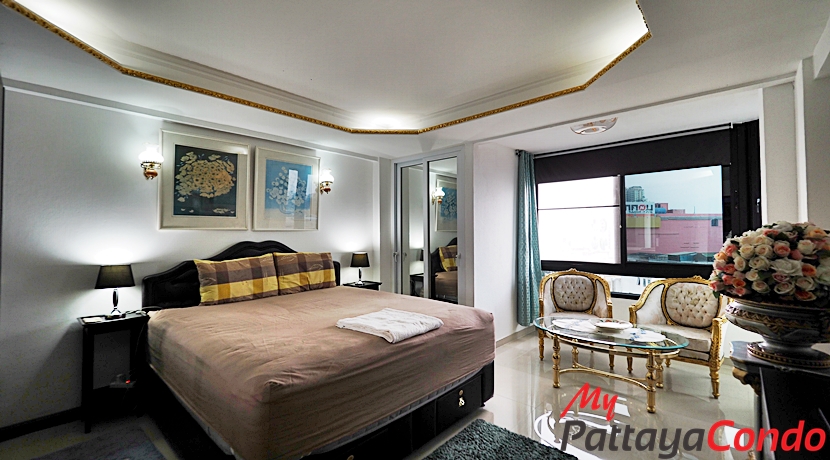 Center Condotel Pattaya Condo For Sale - CTRC01