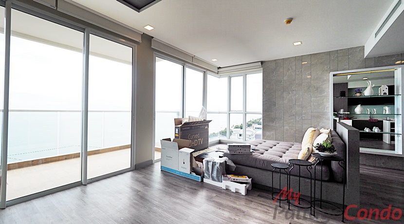 Cetus Beachfront Condo Pattaya For Sale - CETUS10