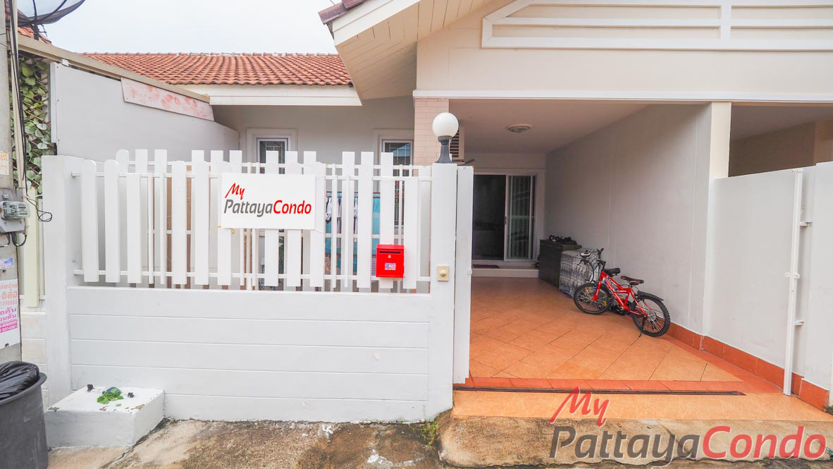 Chokchai Village 7 Townhouse Pattaya For Sale - HECCV701