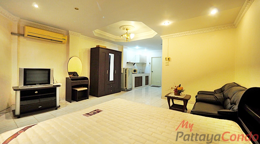 Commercial Shophouse For Sale Central Pattaya - CCP0001