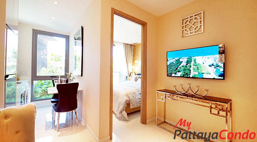 Copacabana Beach Jomtien Condo For Sale - COPAC06