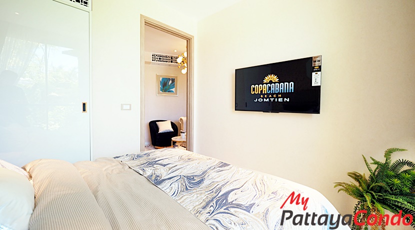 Copacabana Beach Jomtien Condo For Sale - COPAC06