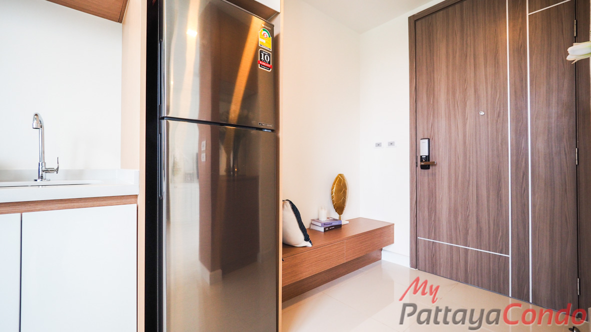 Del Mare Beachfront Bang Saray For Sale - DELM09