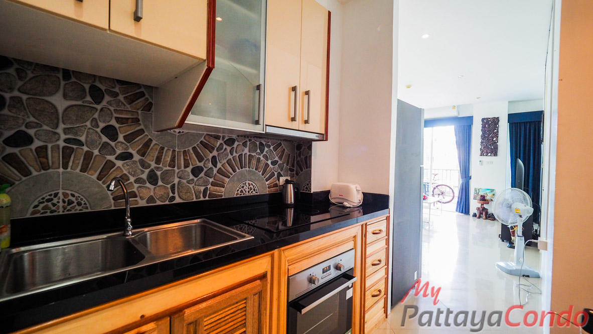 Diamond Suites Resort Pattaya Condo For Sale - DS10-1