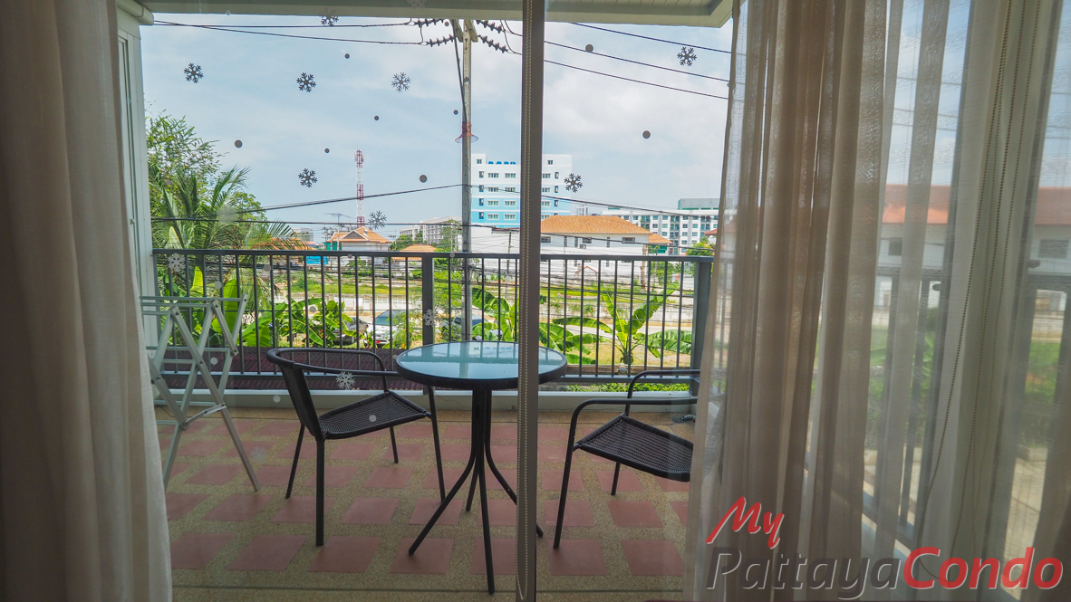 Diamond Suites Resort Pattaya Condo For Sale - DS15
