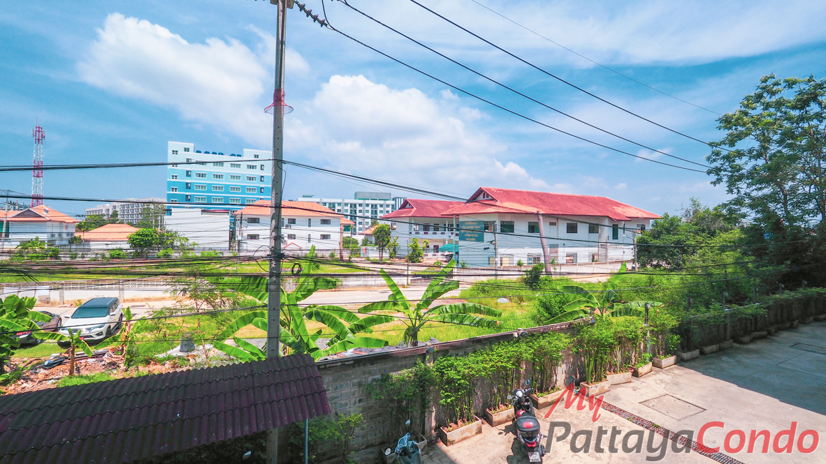 Diamond Suites Resort Pattaya Condo For Sale - DS15