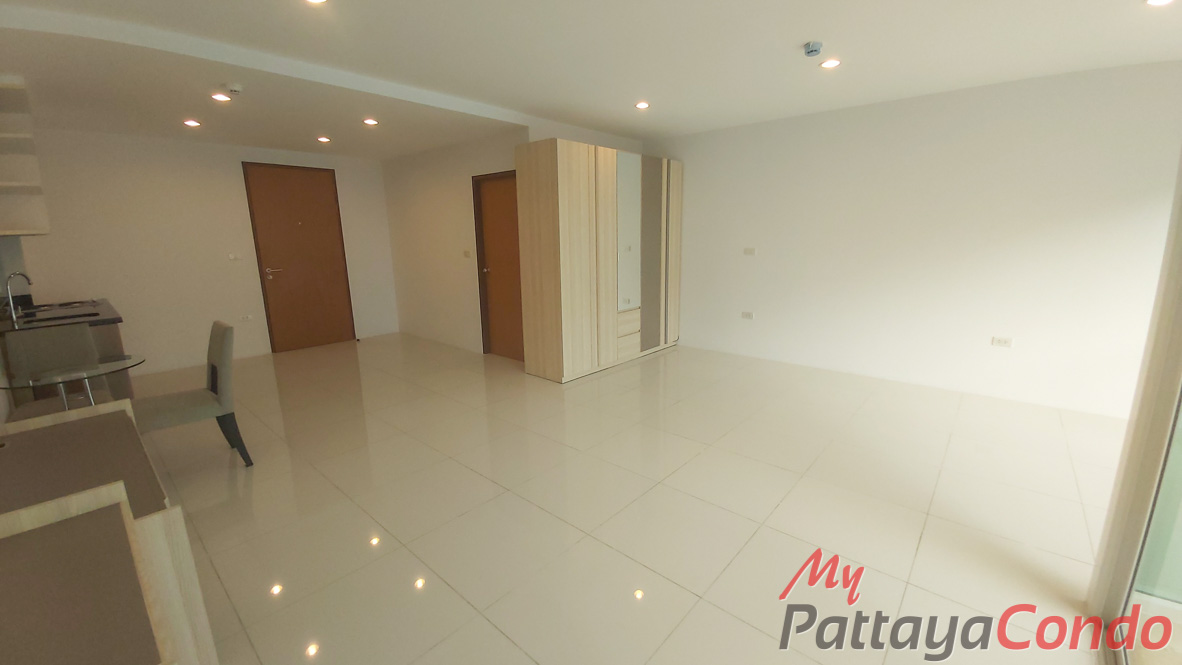 Diamond Suites Resort Pattaya Condo For Sale - DS14
