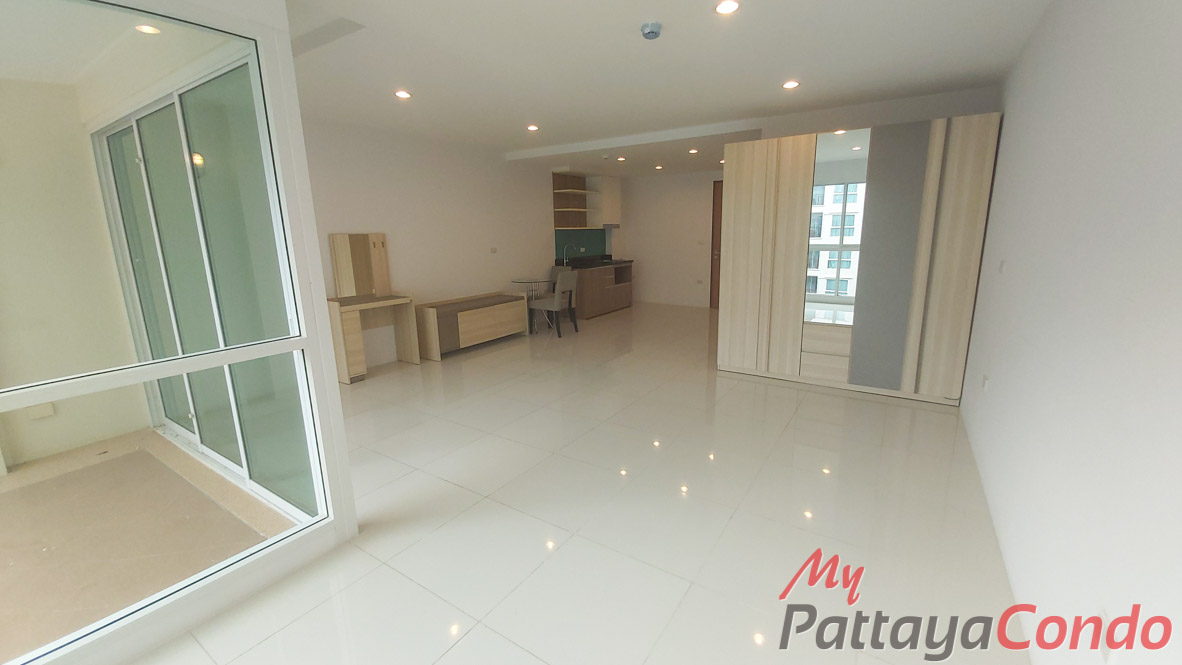 Diamond Suites Resort Pattaya Condo For Sale - DS14