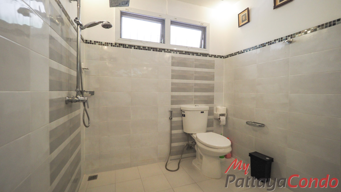 Ekmongkol Village 1 Pattaya For Sale - HEEMK01-21