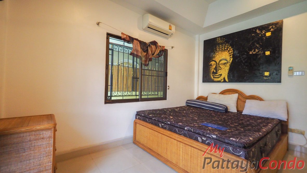 Ekmongkol Village 1 Pattaya For Sale - HEEMK01