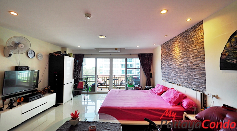 Emerald Palace Condominium Pattaya For Sale - EMP01