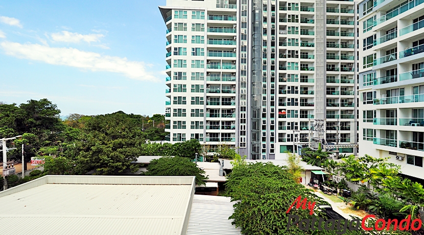 Emerald Palace Condominium Pattaya For Sale - EMP01