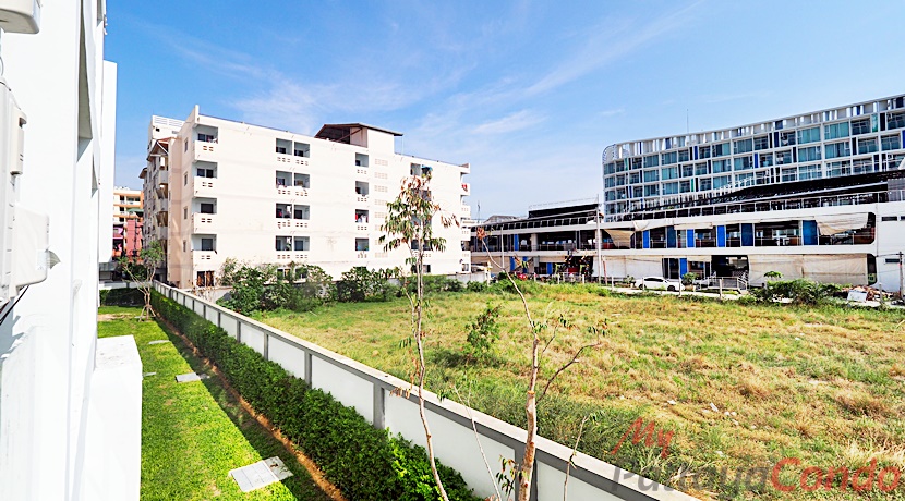 Grand Avenue Residence Pattaya Condo For Sale - GRAND42