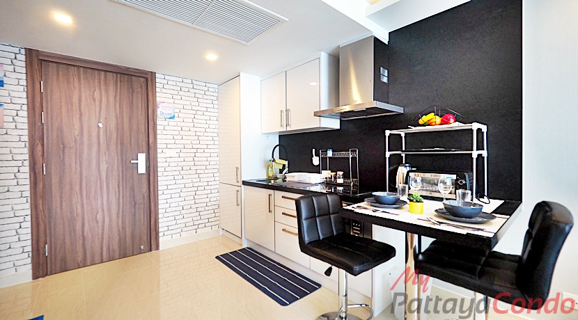 Grand Avenue Residence Pattaya Condo For Sale - GRAND81