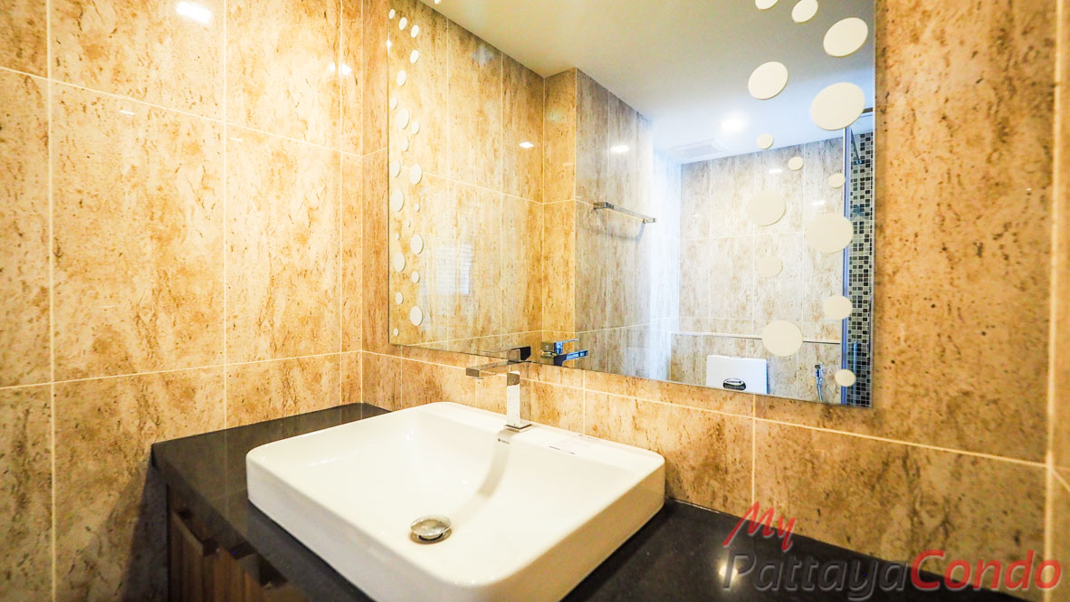 Grand Avenue Residence Pattaya Condo For Sale - GRAND124