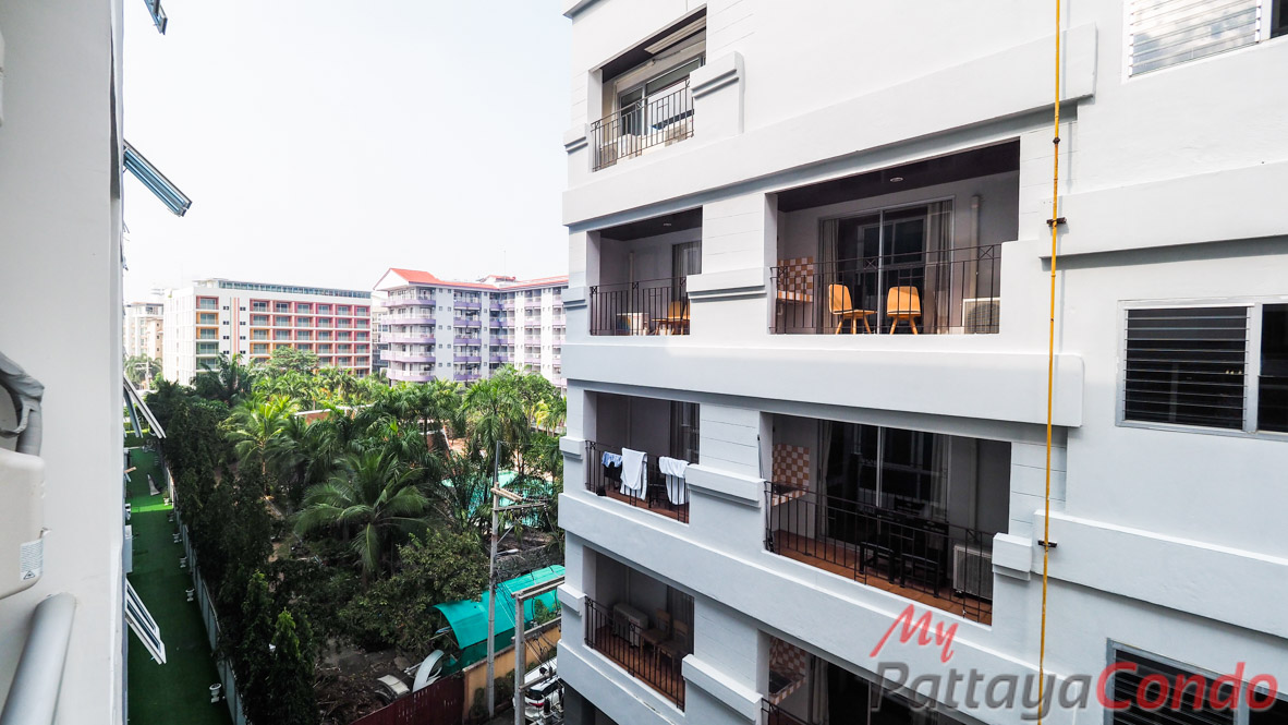 Grand Avenue Residence Pattaya Condo For Sale - GRAND131