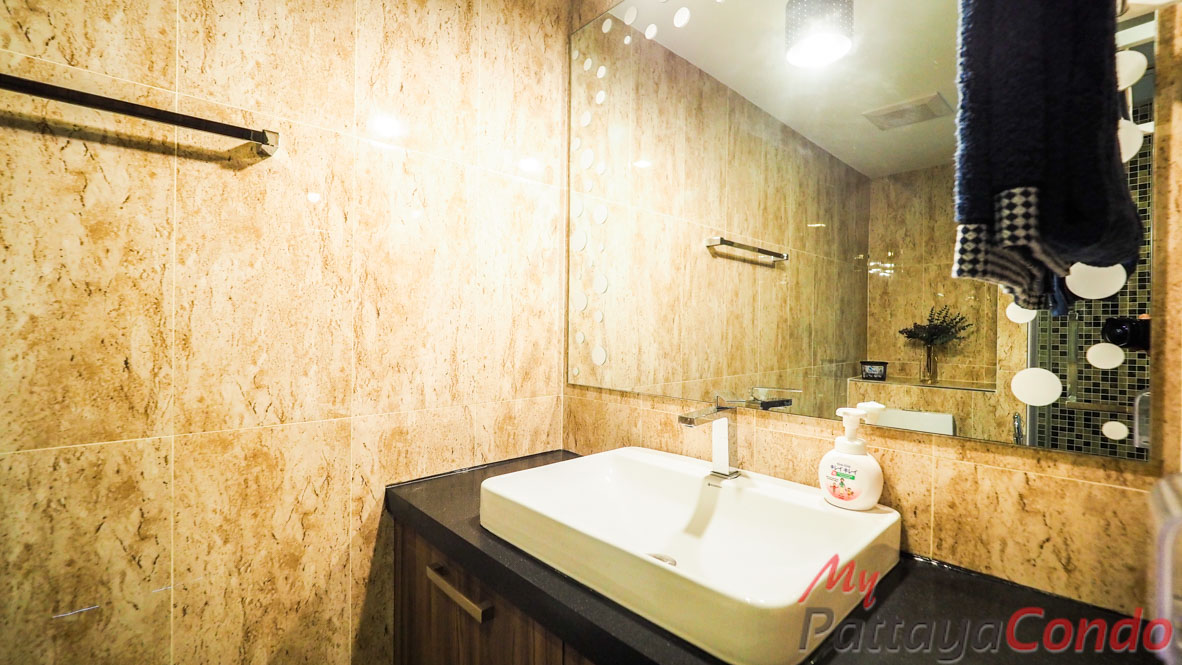 Grand Avenue Residence Pattaya Condo For Sale - GRAND131