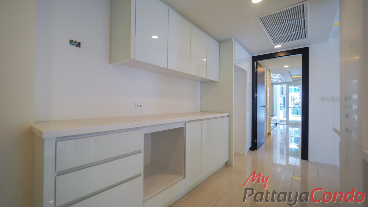 Grand Avenue Residence Pattaya Condo For Sale - GRAND163-1