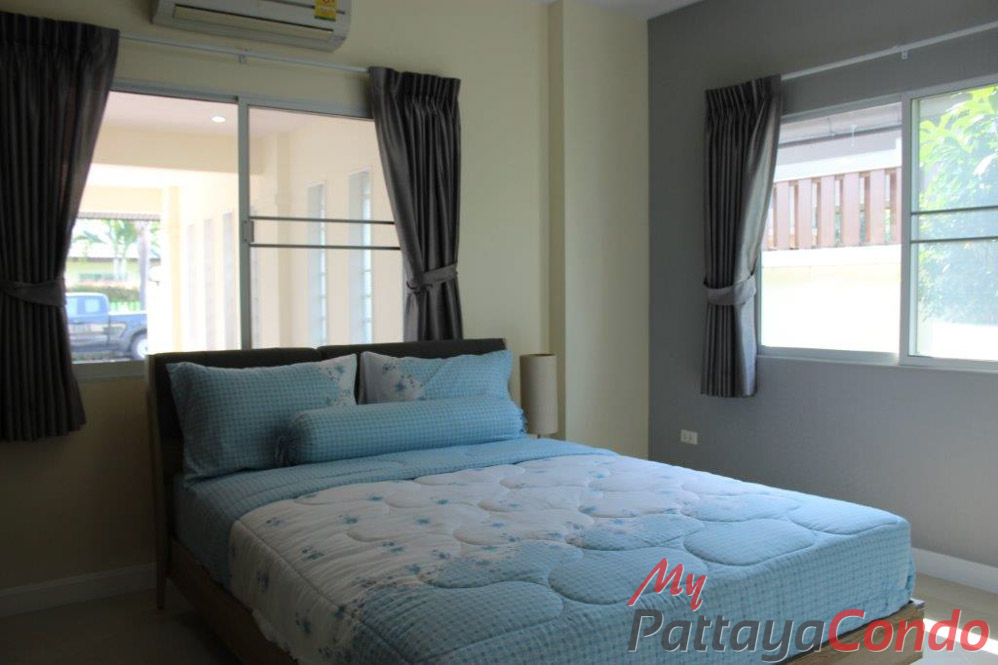 Green Field Villas 3 East Pattaya House For Sale - HEGF302-22
