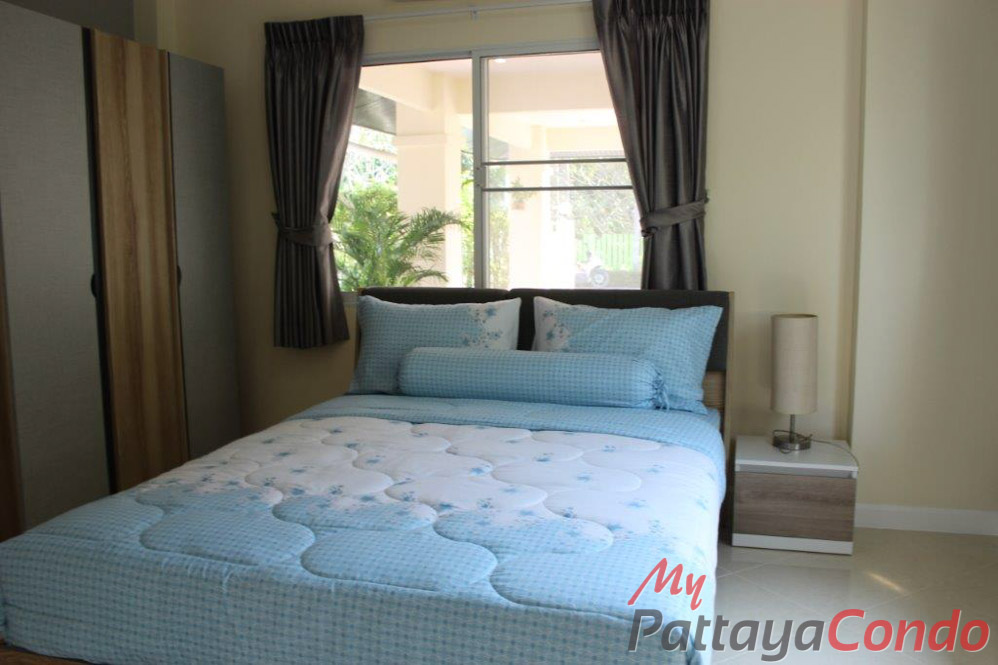 Green Field Villas 3 East Pattaya House For Sale - HEGF302