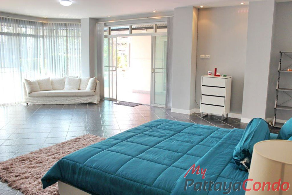 Green Field Villas 3 East Pattaya House For Sale - HEGF302