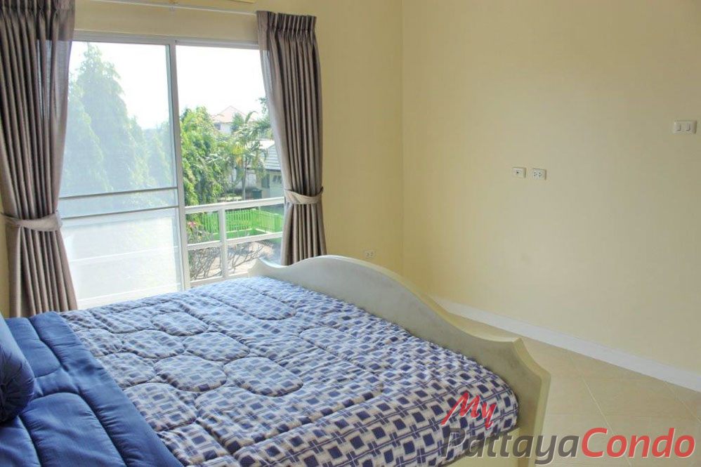 Green Field Villas 3 East Pattaya House For Sale - HEGF302