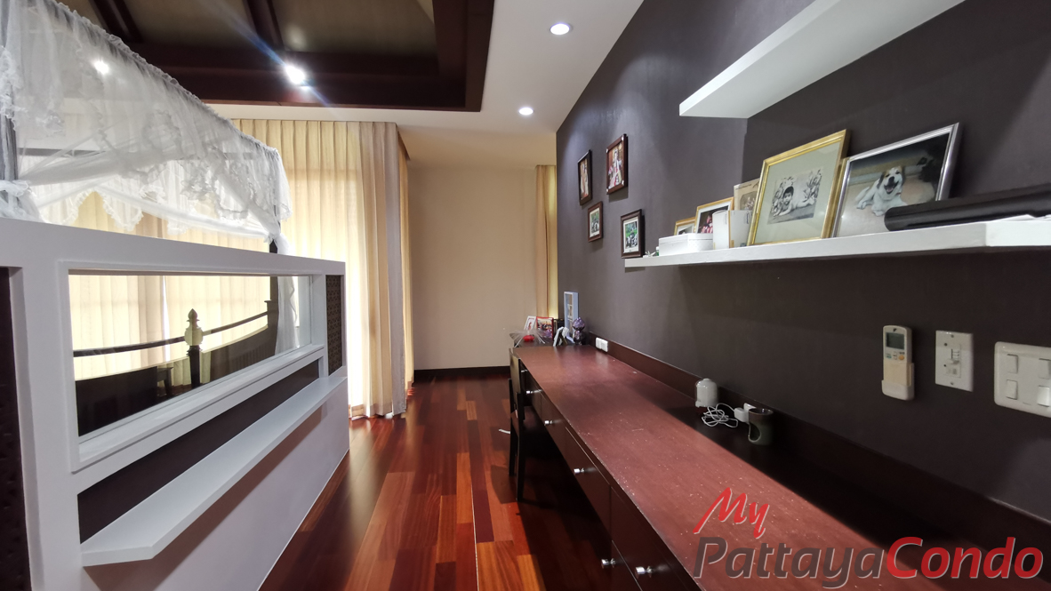 Horseshoe Point Resort Pattaya Pool Villas For Sale - HEHPR01
