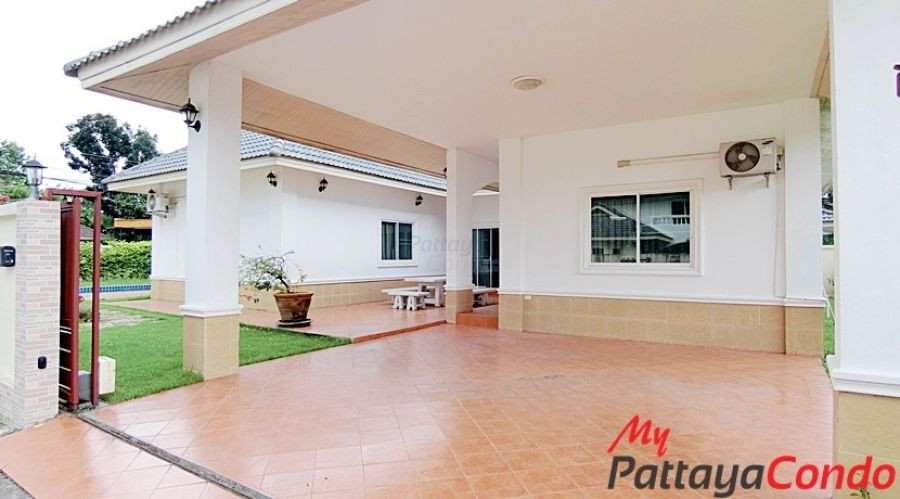 Impress House Village East Pattaya House For Sale - HEIS01