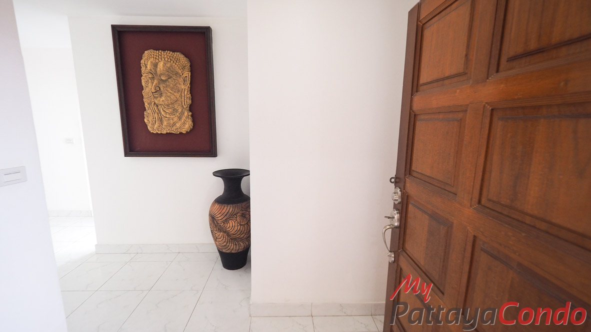 Jomtien Complex Condotel Pattaya For Sale - JTC06