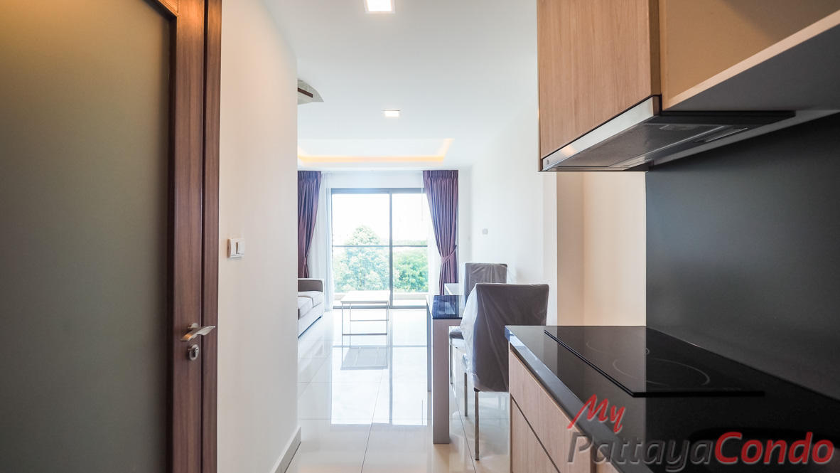 Laguna Beach Resort 2 Jomtien Pattaya Condo For Sale - LBR2J12-1