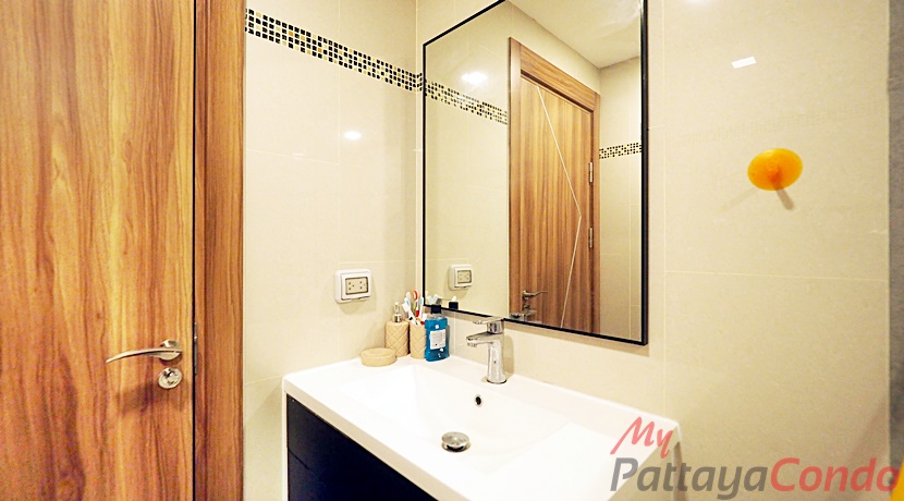 Laguna Beach Resort 3 The Maldives Pattaya Condo For Sale - LBR3M25