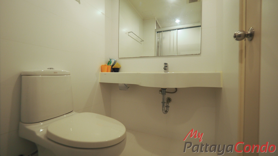 Lumpini Park Beach Jomtien Condo For Sale - LPN18-11