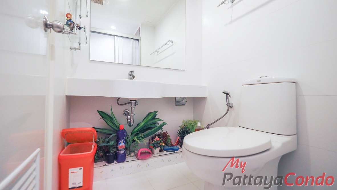 Lumpini Park Beach Jomtien Condo For Sale - LPN15