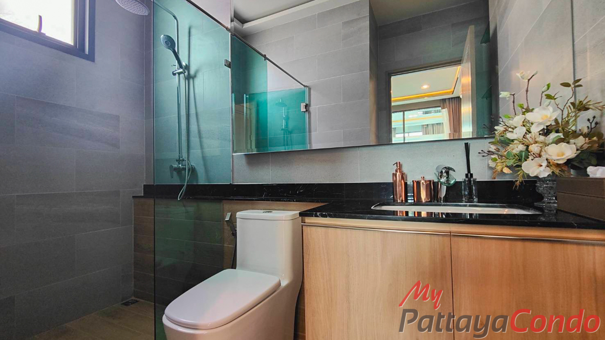 Madcha Nirvana Huay Yai Pattaya House For Sale - HEMCN01