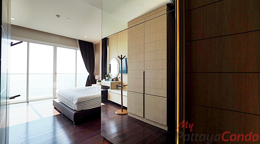 Movenpick White Sand Beach Condo Pattaya For Sale - MWS03
