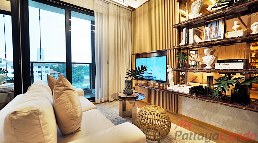 Once Pattaya Condo For Sale - ONCE02